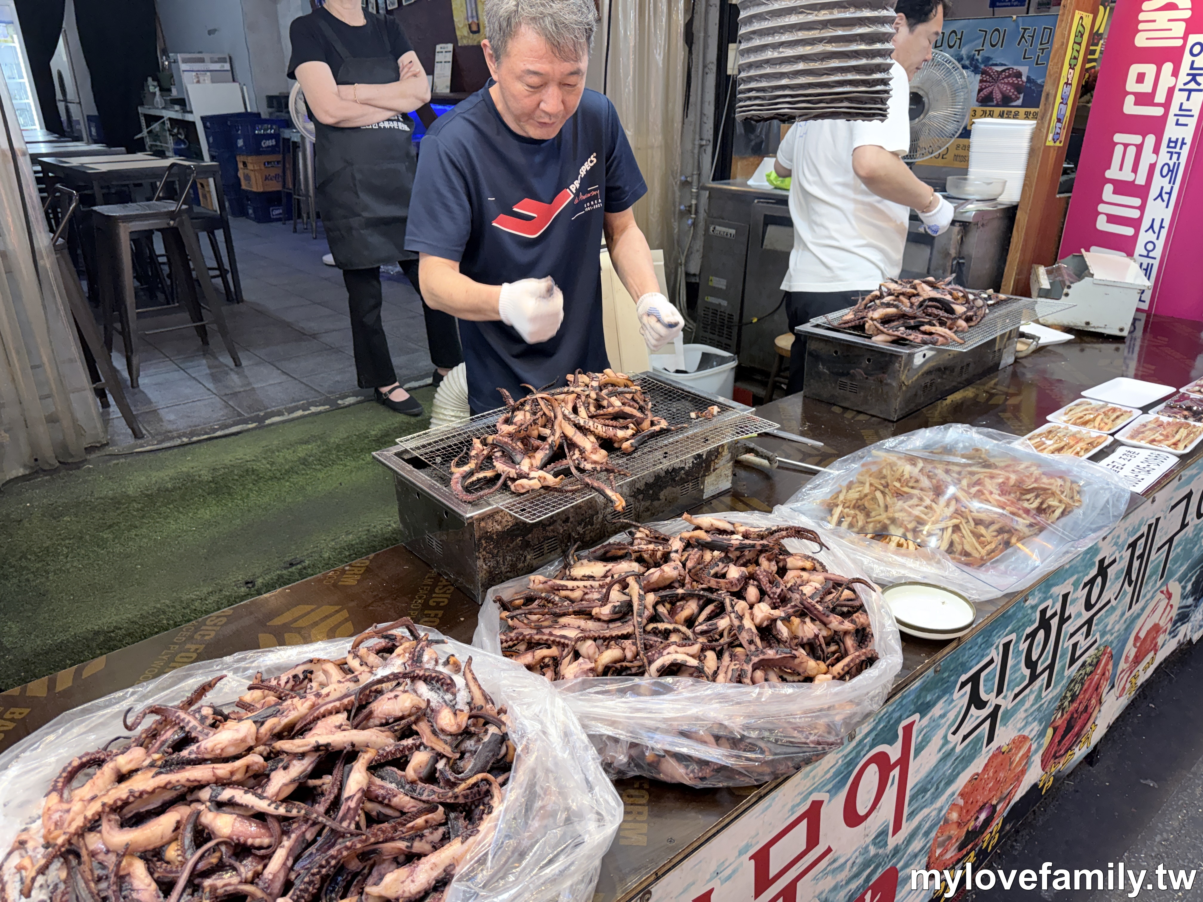 直火燻烤章魚腳攤位