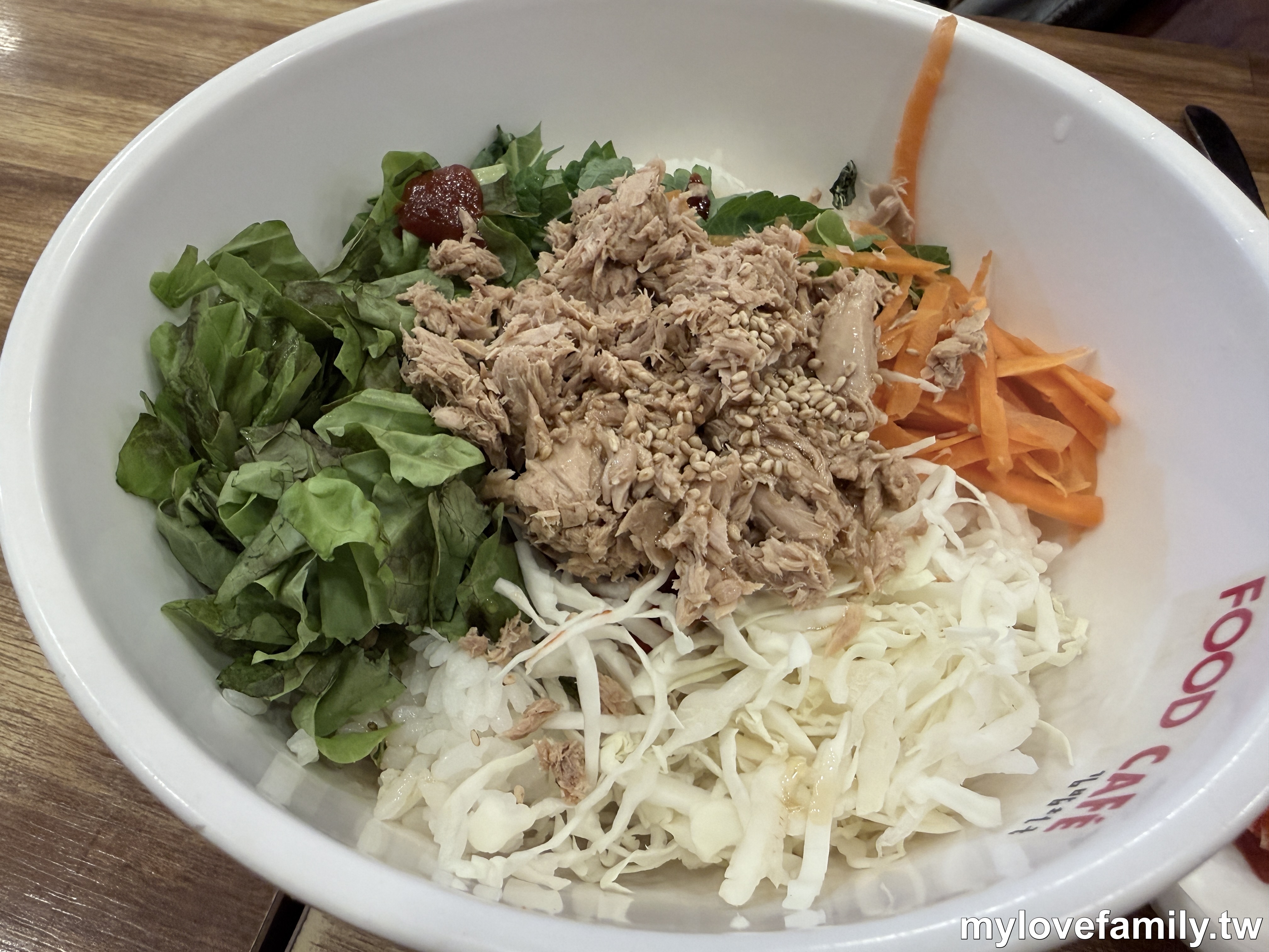 참치덮밥鮪魚拌飯